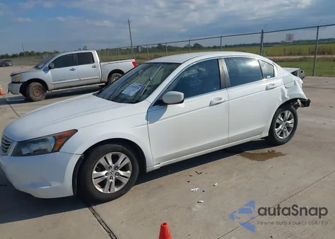 2008 Honda Accord 2.4 Lx-P из США, поврежденный, VIN JHMCP26408C021437